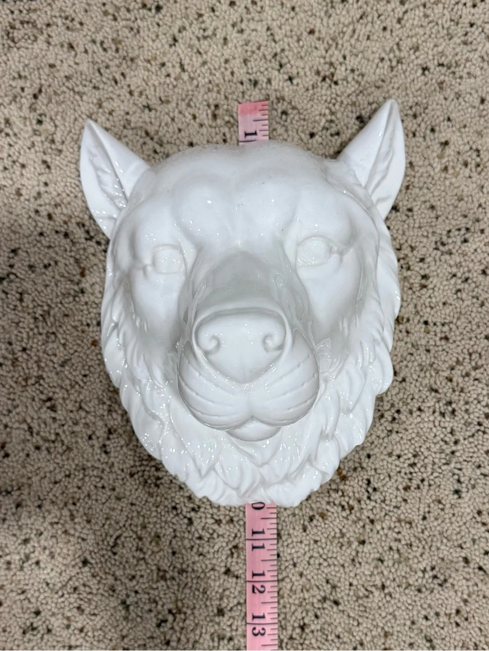 Ceramic Wolf Head Wall Accent in White
